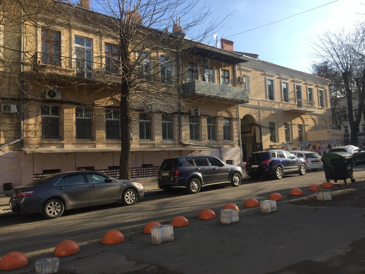 Cozy Studio Near Greek Square Daire Odessa Dış mekan fotoğraf